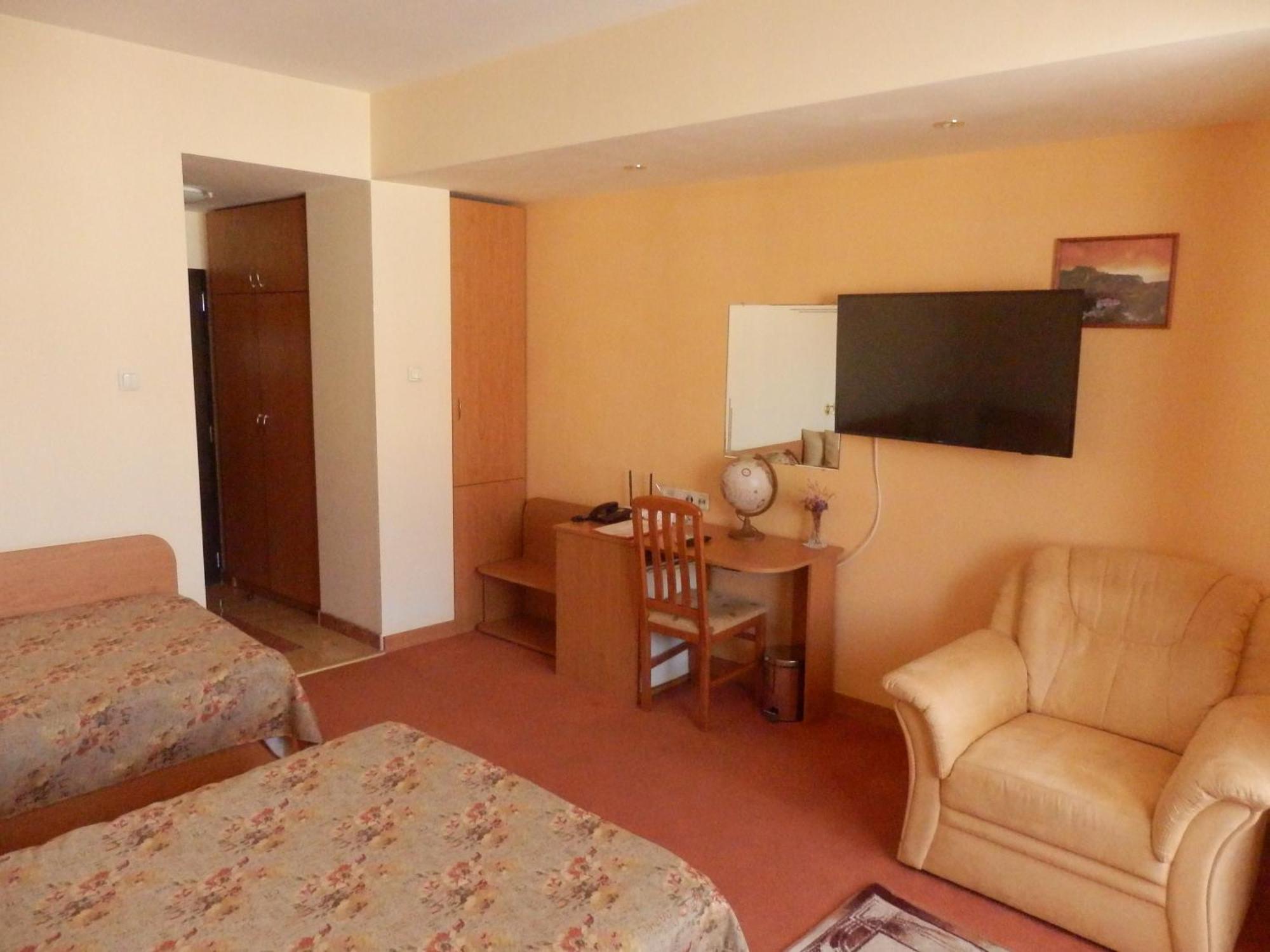Семеен Хотел Роза Kazanlak Room photo